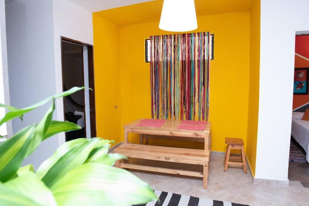 Apartamento Pleasant House 20 People In Laureles Medellín